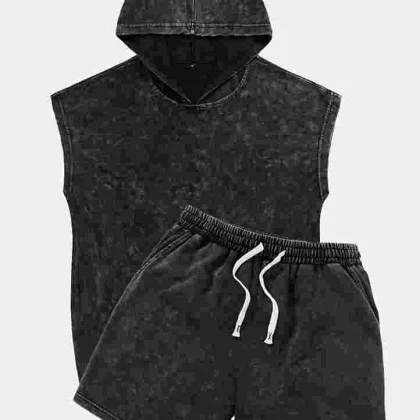 طقم رجالي كاجوال بدون أكمام وشورت – إطلالة عصرية بنمط دينيم